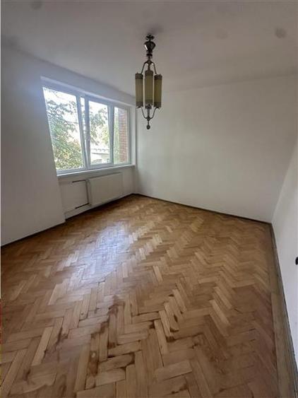 Apartament cu 2 camere semidecomandat în Tipografilor
