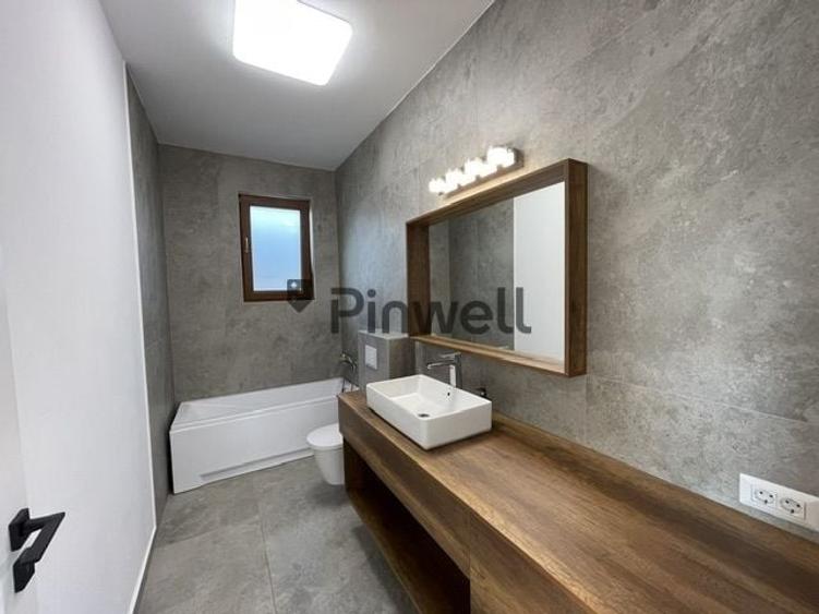 Casă individuală cu 4 camere cu Canalizare în Tunari