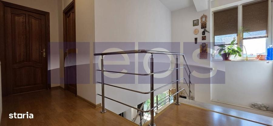 Apartament cu 4 camere decomandat în Dristor