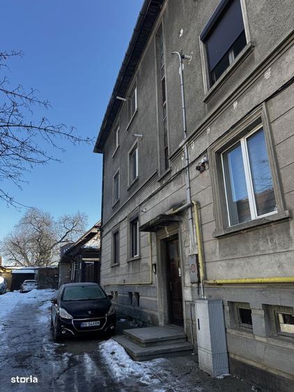 Apartament cu 2 camere, mobilat în Bartolomeu