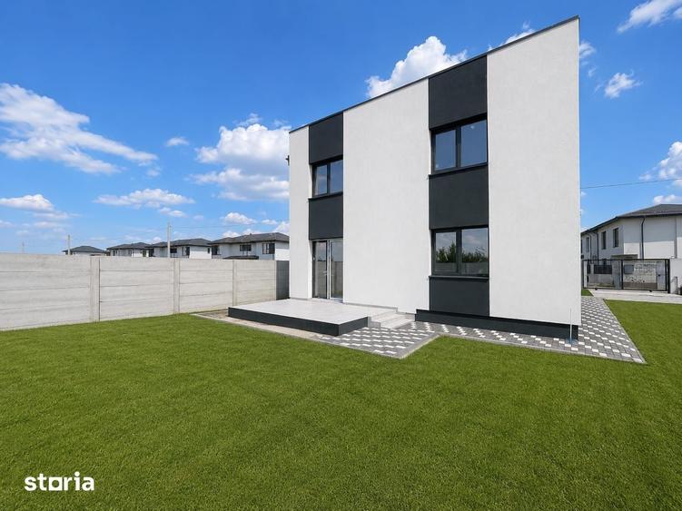 Casă cu 5 camere cu Teren 400 Mp în Domnești