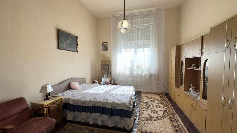Casă individuală cu 4 camere cu Canalizare în Nord-Vest