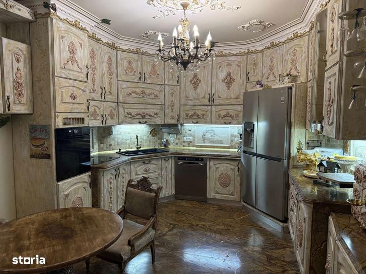 Apartament cu 3 camere decomandat în Bartolomeu