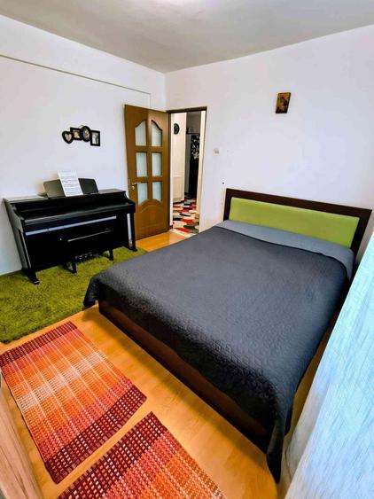 Apartament cu 4 camere decomandat în Ultracentral
