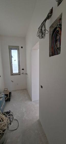 Duplex cu 4 camere cu Canalizare în Dumbrăvița