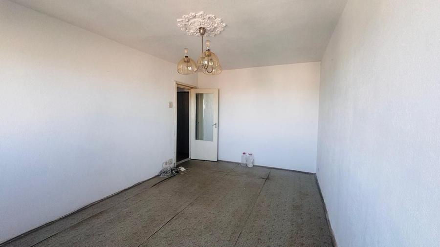 Apartament cu 3 camere decomandat în Aurel Vlaicu