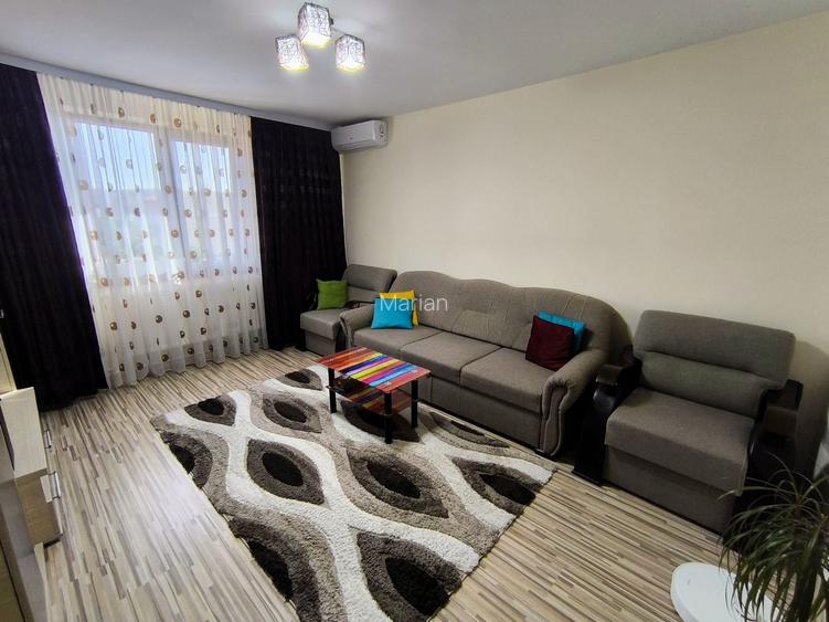 Vand apartament 3 camere complet mobilat si utilat, zona centrala!