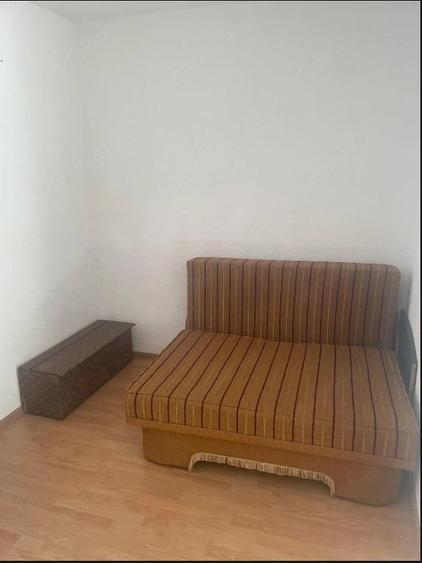 Garsonieră semidecomandată în Rahova