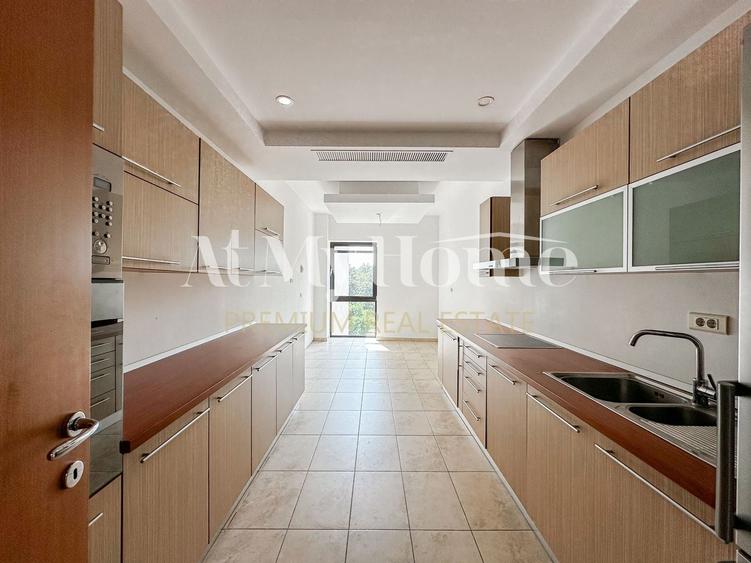 Apartament cu 3 camere decomandat, mobilat în Herăstrău