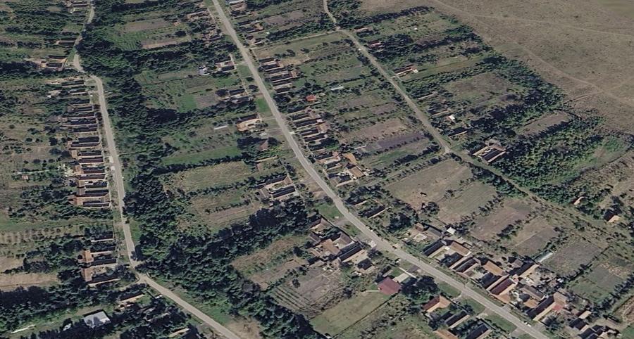 Teren intravilan de 1966 mp în Cralovăț - 2
