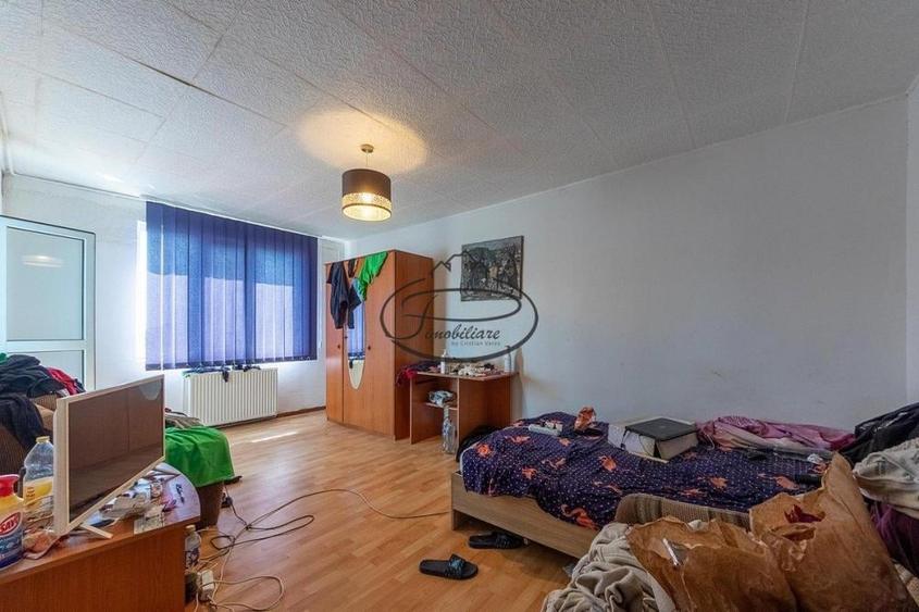 Apartament cu 3 camere, mobilat în Berceni