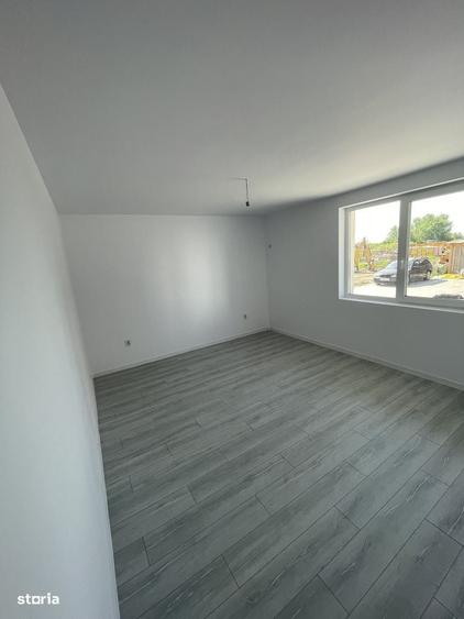 Apartament cu 2 camere decomandat în Giroc