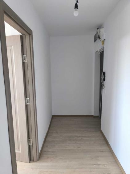Apartament cu 2 camere semidecomandat în Rogerius
