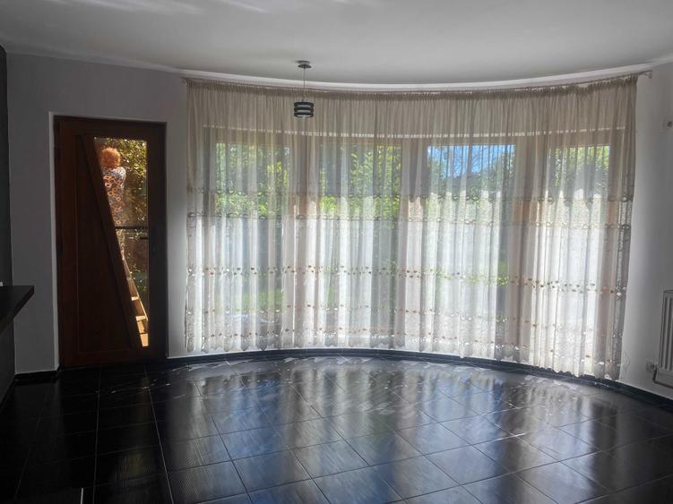 Casă cu 4 camere în Șoldanu