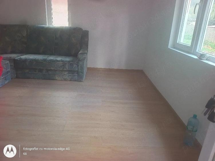 Casă cu 2 camere cu Teren 900 Mp în Central