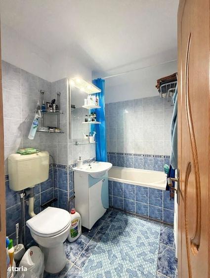 Apartament 2 camere de vanzare, etaj 1, centrala proprie - 2
