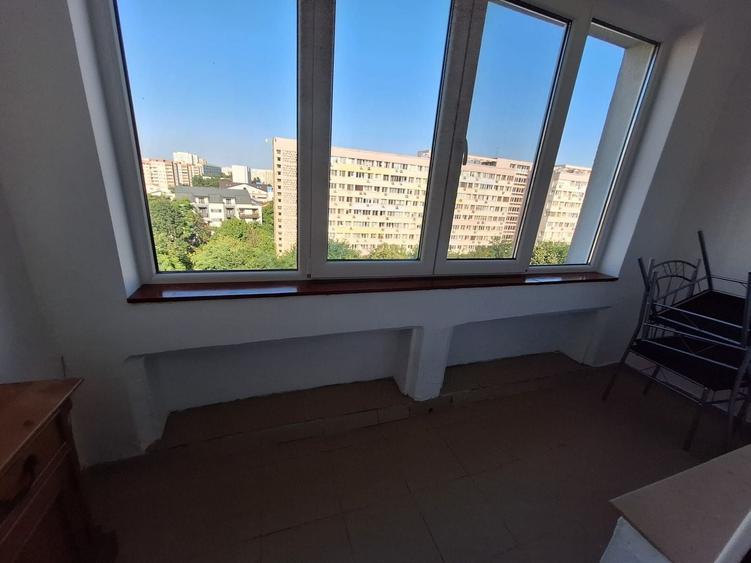 Apartament cu 3 camere decomandat, mobilat în Dristor