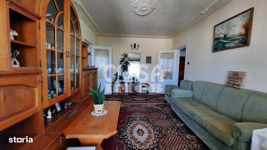 Apartament cu 2 camere semidecomandat în Micro 6