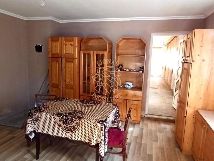 Casă individuală cu 3 camere cu Canalizare în Șieuț