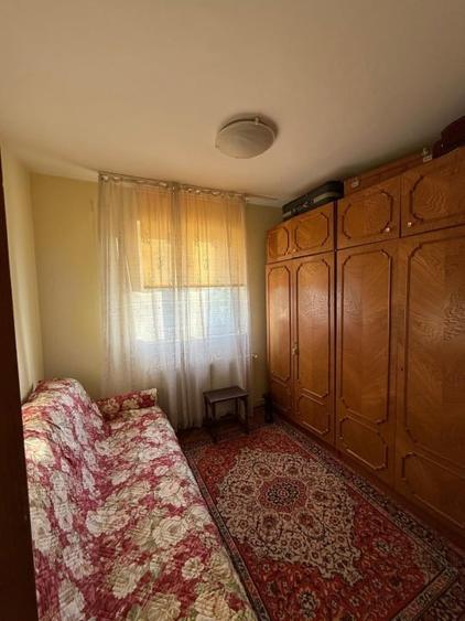 Apartament cu 3 camere semidecomandat, mobilat în Astra