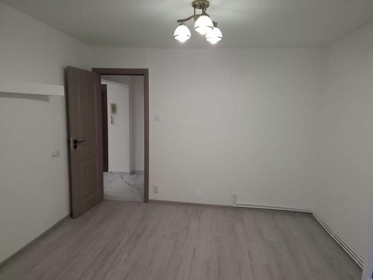 Apartament de vanzare cu 2 camere, - 5