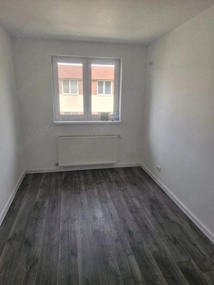 Apartament cu 2 camere decomandat în Antiaeriană