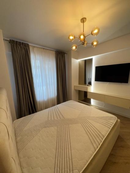 Apartament cu 2 camere decomandat, mobilat în Parcul Carol