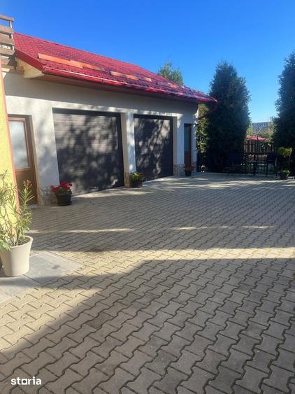 Casă cu 7 camere cu Teren 1783 Mp în Hărman