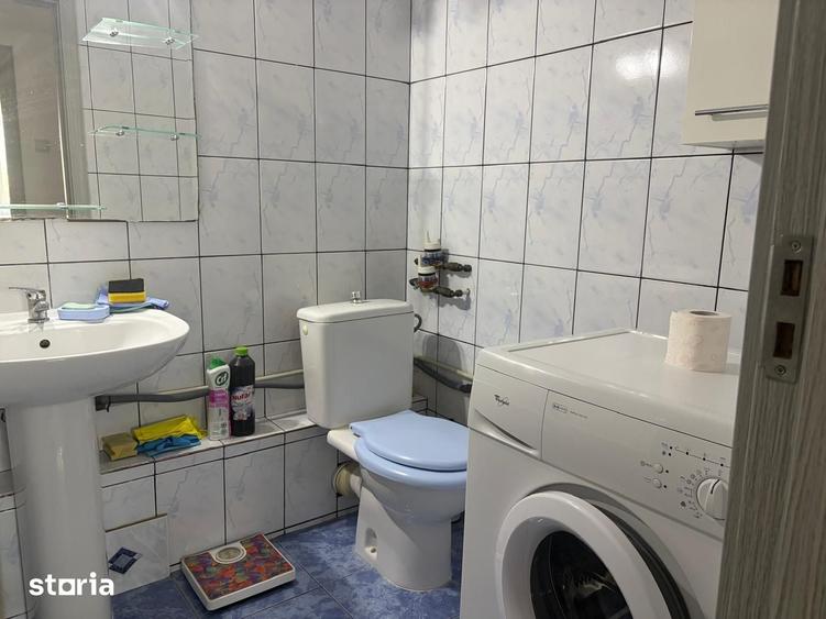 Apartament cu 2 camere decomandat în Titan