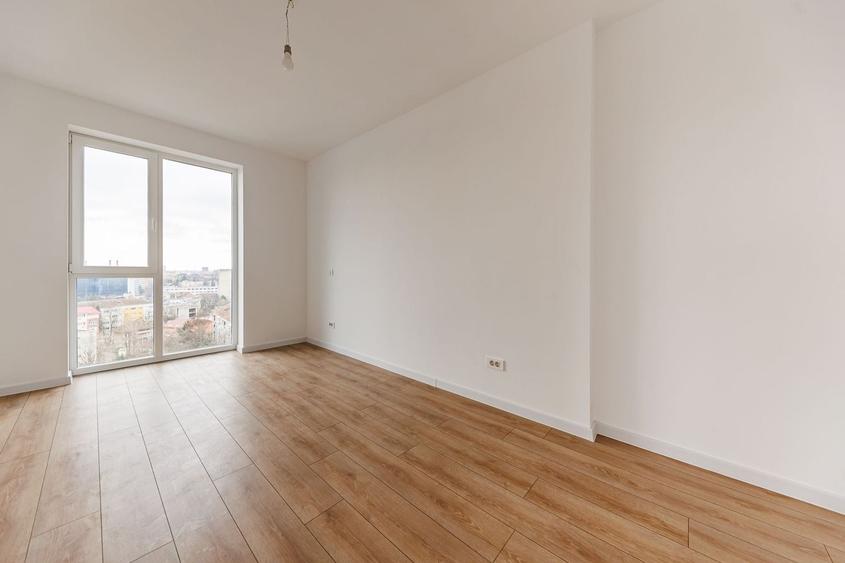 Apartament cu 2 camere decomandat în Take Ionescu