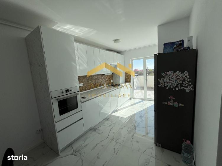Apartament cu 3 camere în Giarmata