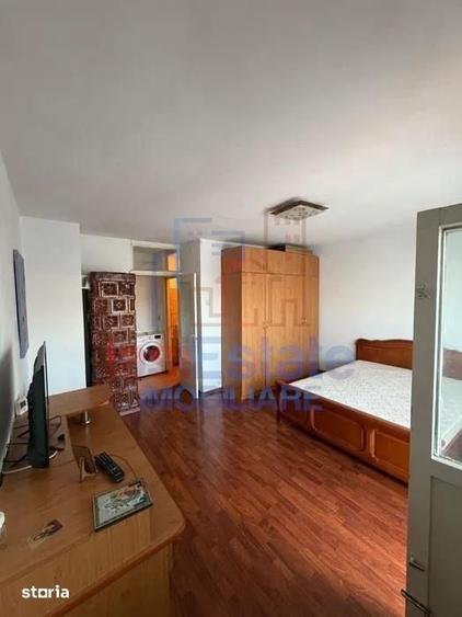Garsonieră decomandată în Alexandru cel Bun