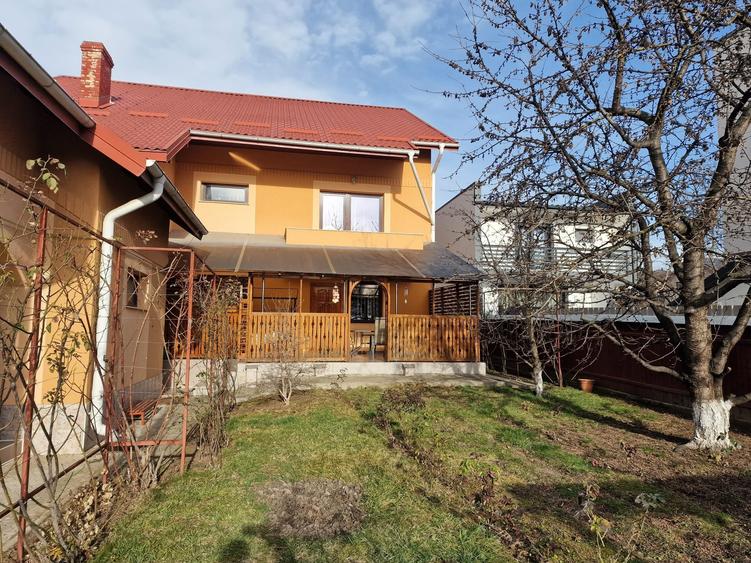 Casă individuală cu 5 camere cu Canalizare în Burdujeni