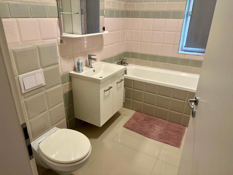Apartament cu 3 camere decomandat în Giroc