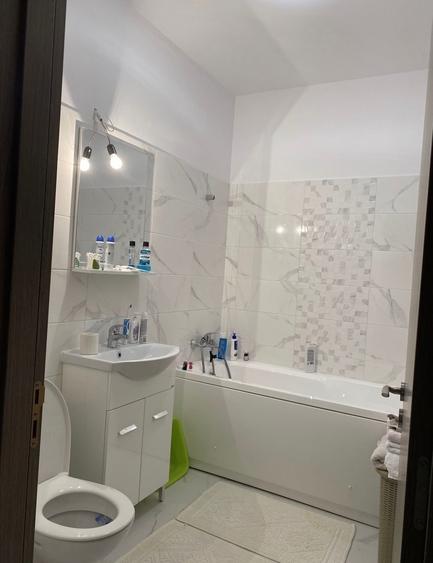 Apartament cu 2 camere decomandat în Păcii