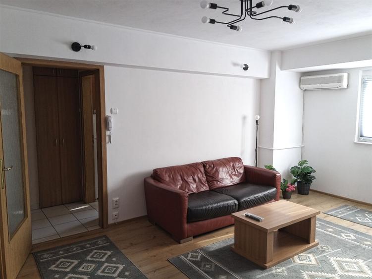 Apartament cu 2 camere semidecomandat în Kogălniceanu