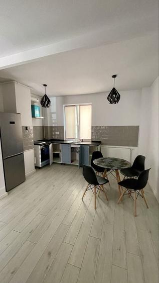 Apartament cu 2 camere nedecomandat în Aradului