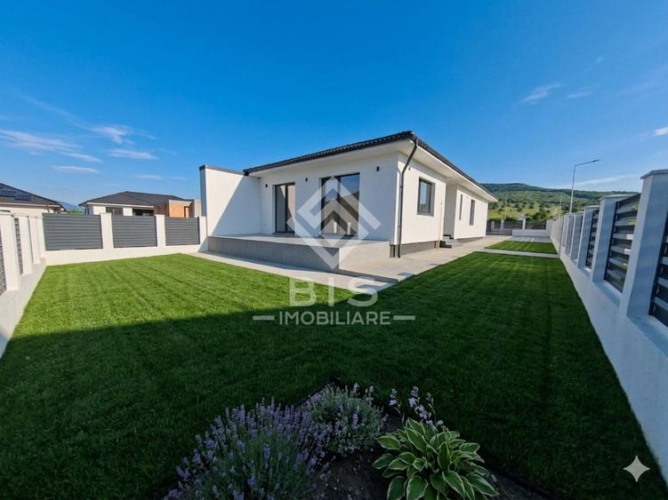 Duplex cu 4 camere cu Canalizare în Unirea