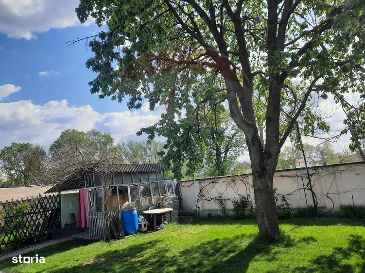 Casă cu 2 camere în Central