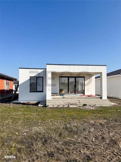 Casă cu 4 camere cu Teren 500 Mp în Sântandrei
