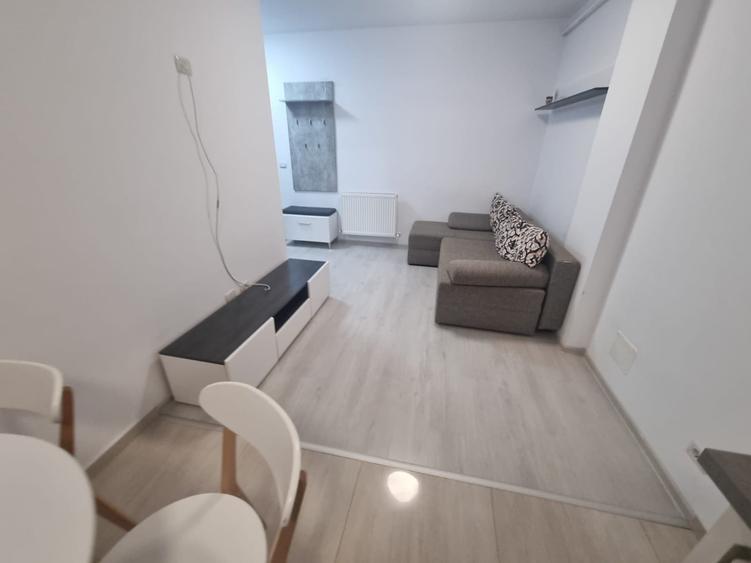 Apartament cu 2 camere semidecomandat în Cug