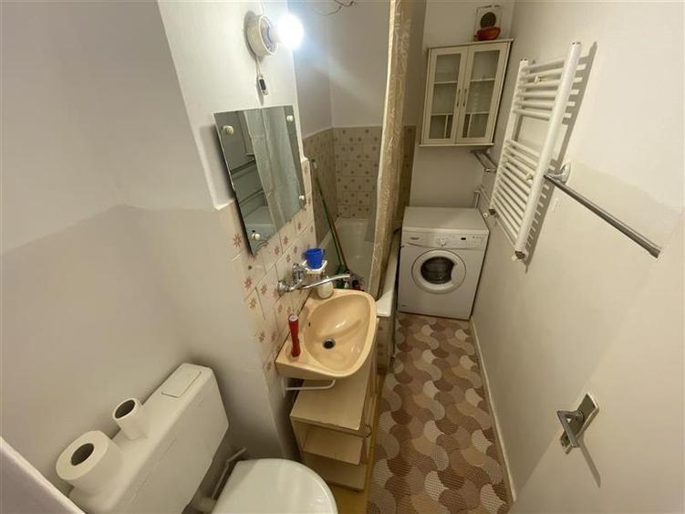 Garsonieră decomandată în Tudor