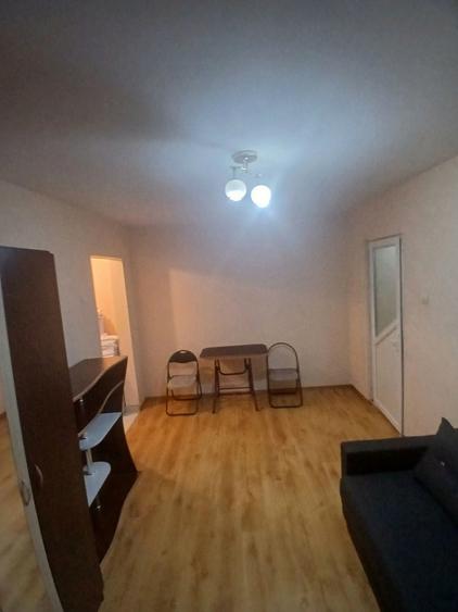 Apartament cu 2 camere semidecomandat în Smeura