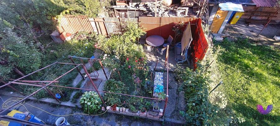 Casă cu 4 camere cu Canalizare în Sub Arini