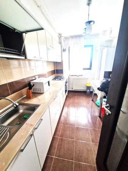 Apartament cu 2 camere decomandat în Militari