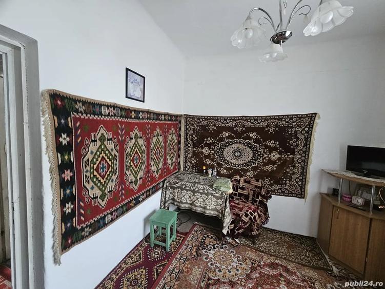 Apartament cu 2 camere decomandat în Vama