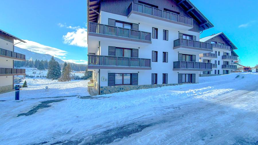 Apartament cu 2 camere nedecomandat, mobilat în Poiana Brașov