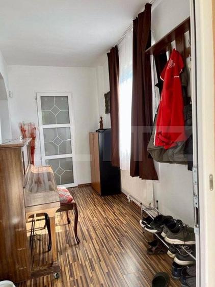 Casă individuală cu 3 camere cu Garaj în Nord-Est