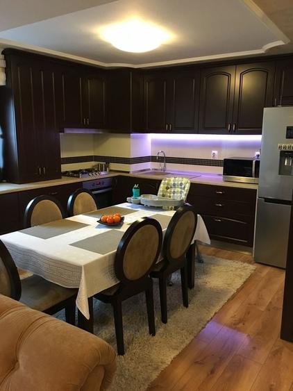 Apartament cu 4 camere decomandat în Sfântu Ilie