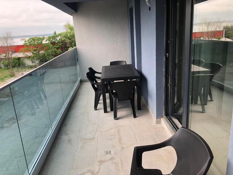 Apartament cu 2 camere semidecomandat, mobilat în Central